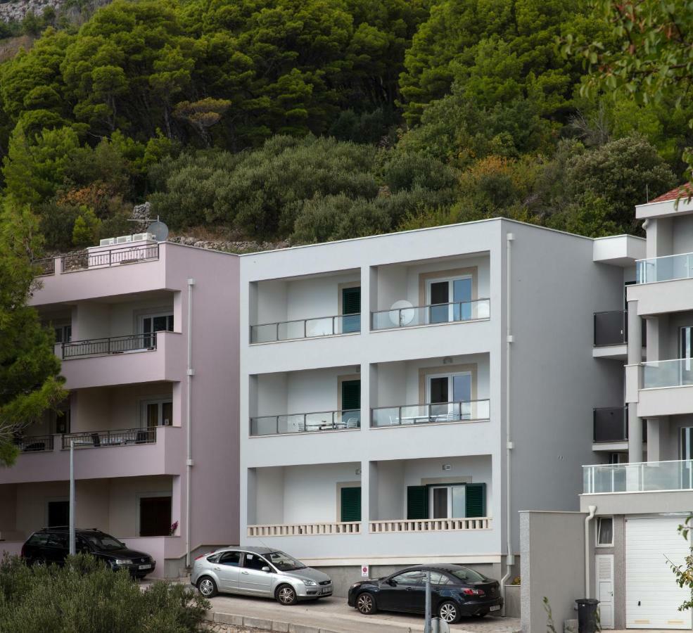 Apartment Tino Brela Exterior photo